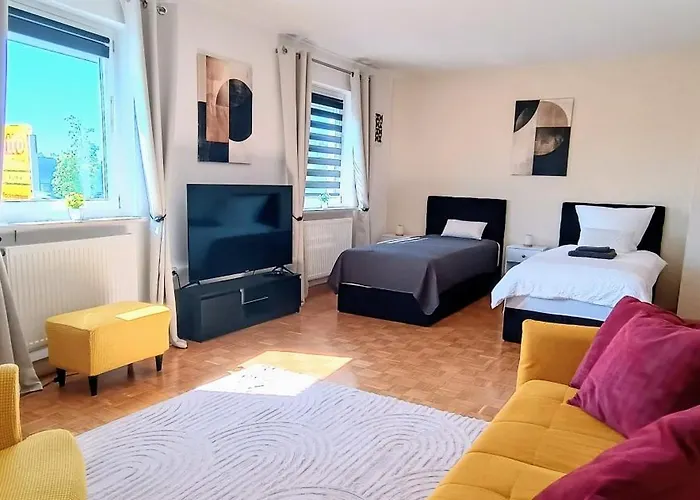 Gadd # 003 Glueck An Der Donau # Premium Living 24#7 Check In *