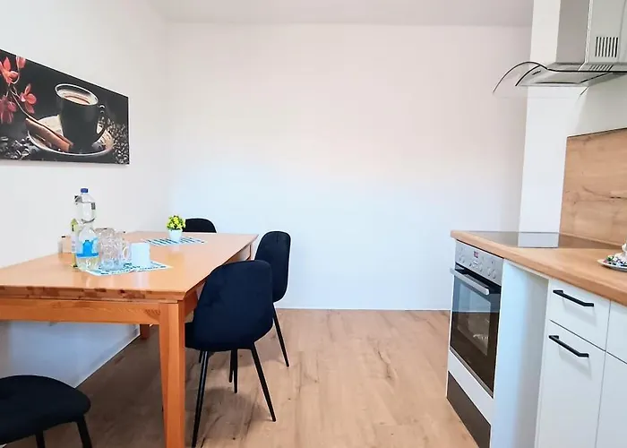 Gadd # 003 Glueck An Der Donau # Premium Living 24#7 Check In